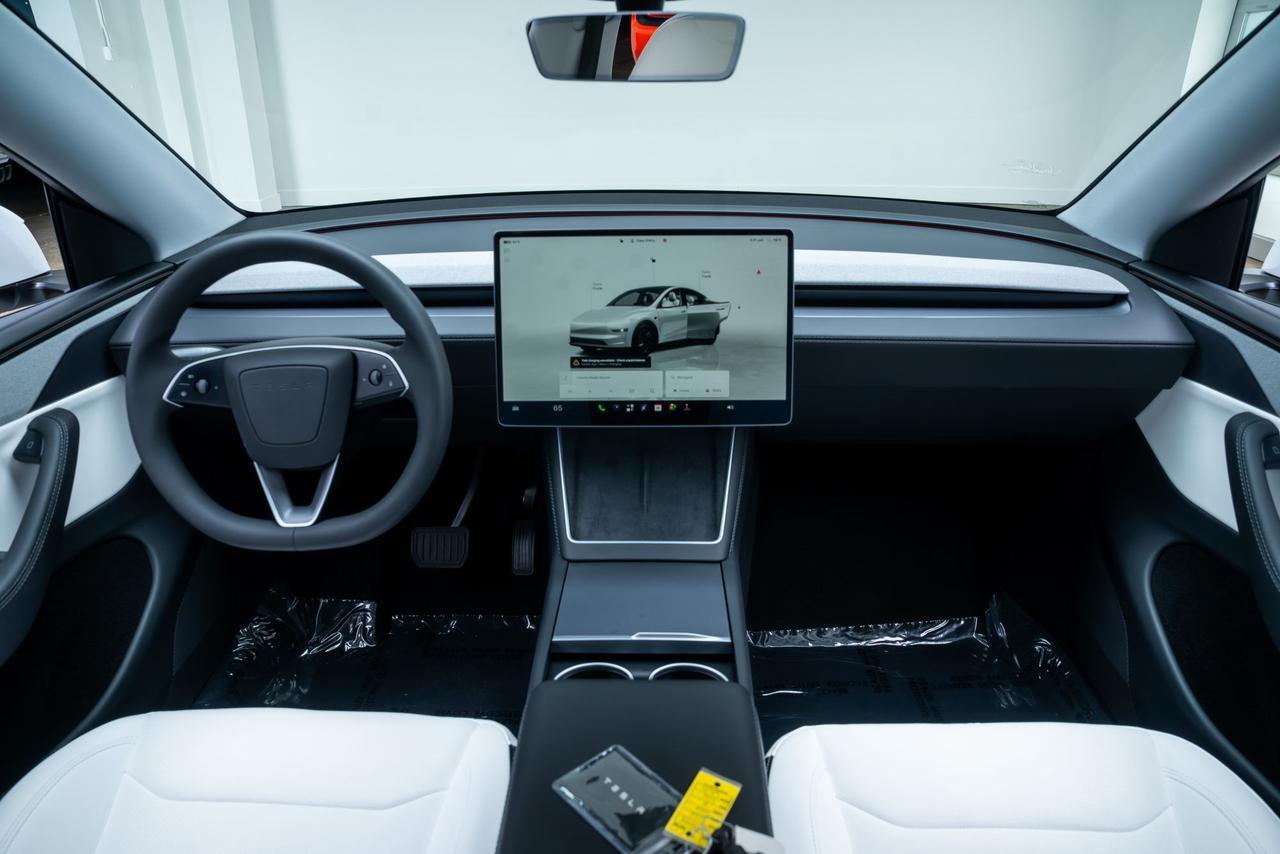 2026 Tesla Model Y 1 Owner Vented Seats Portland OR