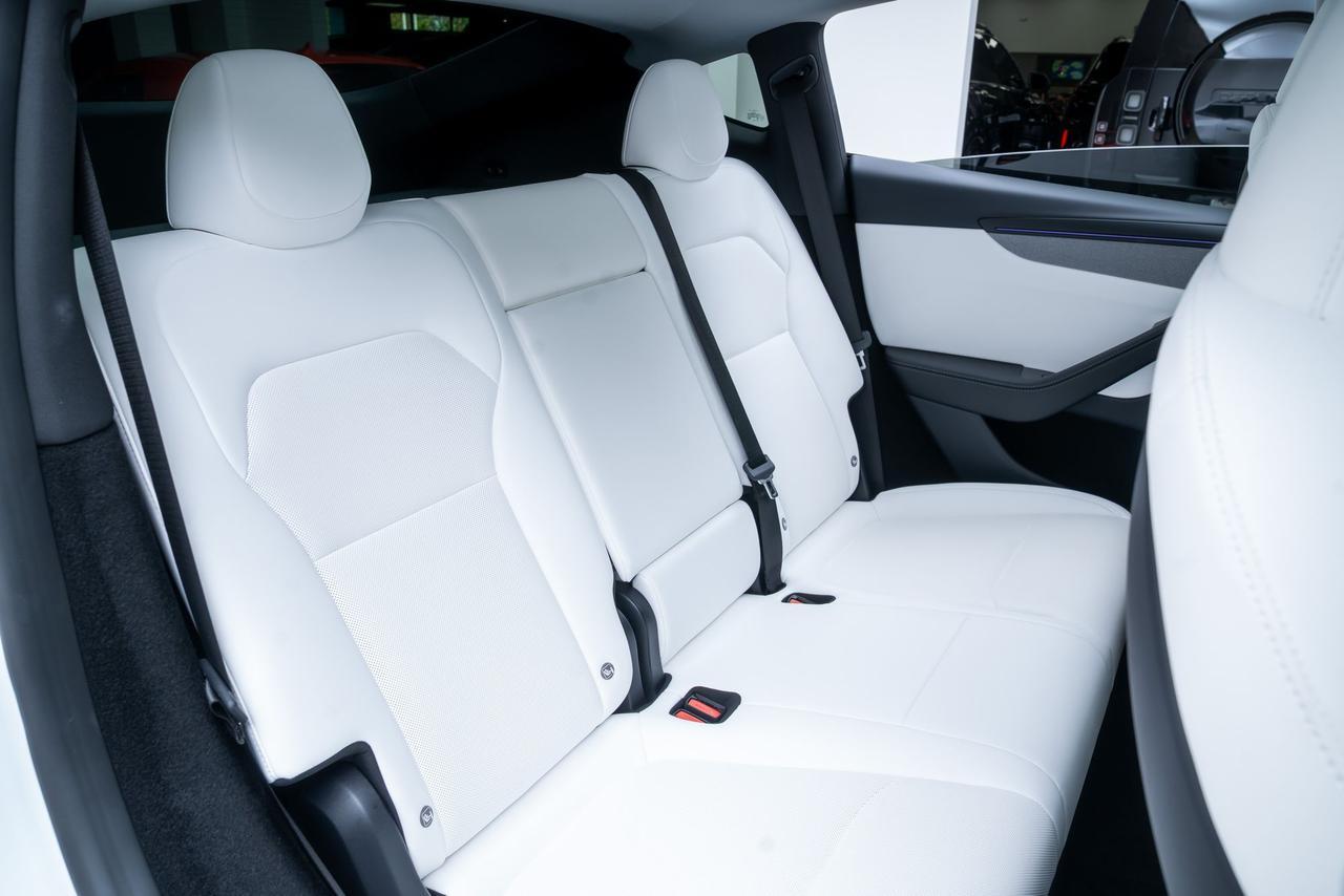 2026 Tesla Model Y 1 Owner Vented Seats Portland OR