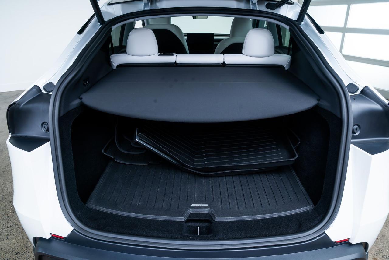 2026 Tesla Model Y 1 Owner Vented Seats Portland OR