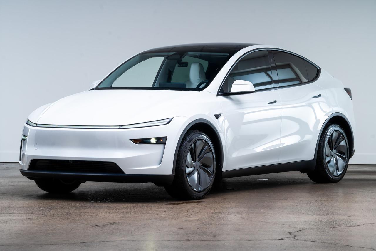 2026 Tesla Model Y 1 Owner Vented Seats Portland OR
