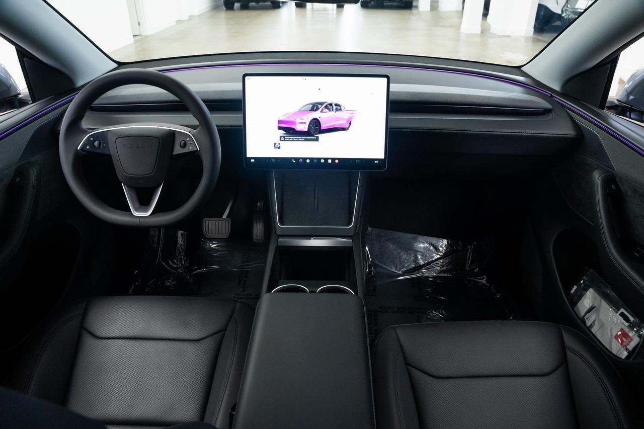 2026 Tesla Model Y Long Range 1 Owner Vented Seats Launch Series Full Self-Drive Portland OR