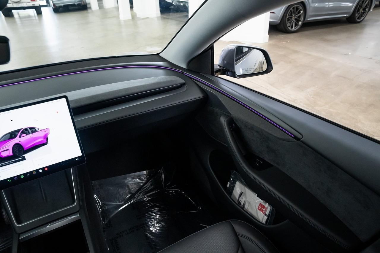 2026 Tesla Model Y Long Range 1 Owner Vented Seats Launch Series Full Self-Drive Portland OR