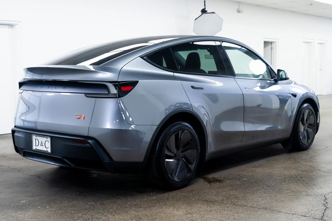 2026 Tesla Model Y Long Range 1 Owner Vented Seats Launch Series Full Self-Drive Portland OR