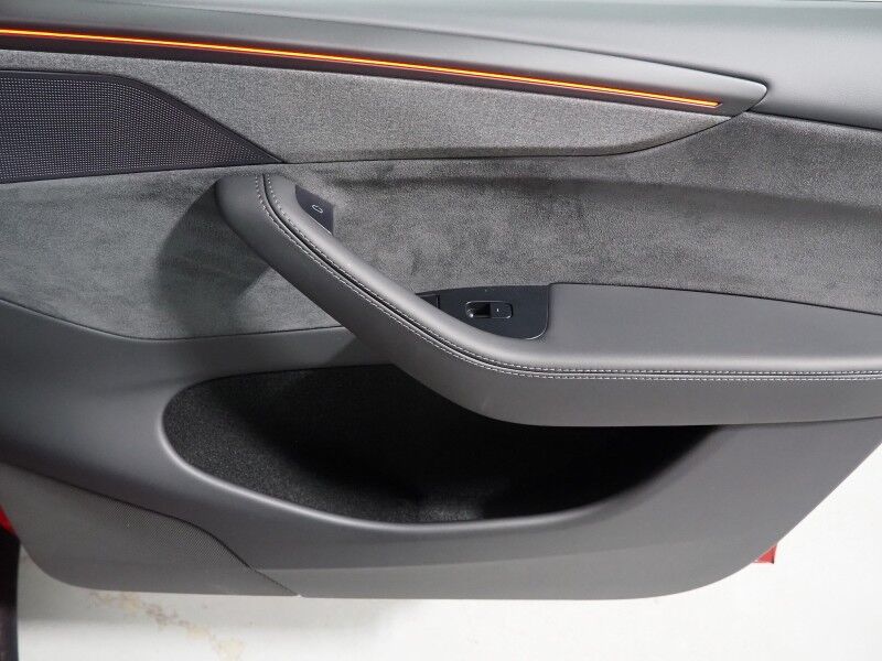 2026 Tesla Model Y Long Range AWD *AUTOPILOT, NAVIGATION, SAFETY ALERTS, ADAPTIVE CRUISE, AUTOMATIC PARKING, SURROUND CAMERAS, PANORAMA GLASS ROOF, CLIMATE SEATS, HEATED STEERING, 20 INCH HELIX WHEELS, WIRELESS CHARGING Round Rock TX