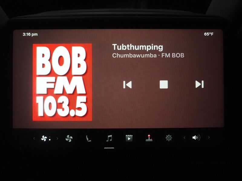 2026 Tesla Model Y Long Range AWD *AUTOPILOT, NAVIGATION, SAFETY ALERTS, ADAPTIVE CRUISE, AUTOMATIC PARKING, SURROUND CAMERAS, PANORAMA GLASS ROOF, CLIMATE SEATS, HEATED STEERING, 20 INCH HELIX WHEELS, WIRELESS CHARGING Round Rock TX