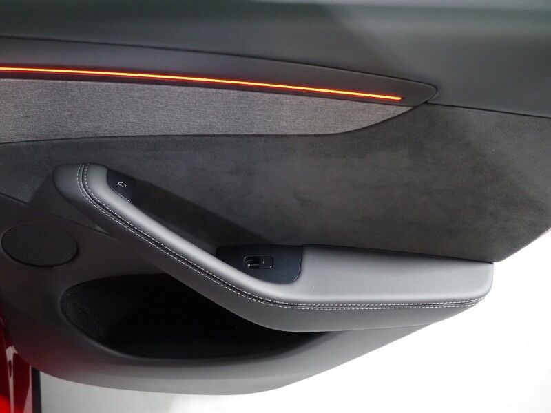 2026 Tesla Model Y Long Range AWD *AUTOPILOT, NAVIGATION, SAFETY ALERTS, ADAPTIVE CRUISE, AUTOMATIC PARKING, SURROUND CAMERAS, PANORAMA GLASS ROOF, CLIMATE SEATS, HEATED STEERING, 20 INCH HELIX WHEELS, WIRELESS CHARGING Round Rock TX