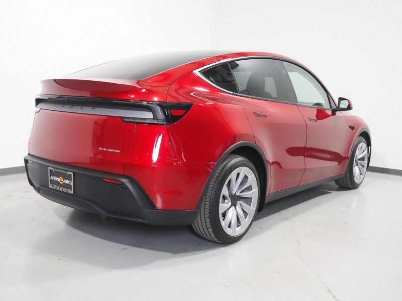 2026 Tesla Model Y Long Range AWD *AUTOPILOT, NAVIGATION, SAFETY ALERTS, ADAPTIVE CRUISE, AUTOMATIC PARKING, SURROUND CAMERAS, PANORAMA GLASS ROOF, CLIMATE SEATS, HEATED STEERING, 20 INCH HELIX WHEELS, WIRELESS CHARGING Round Rock TX
