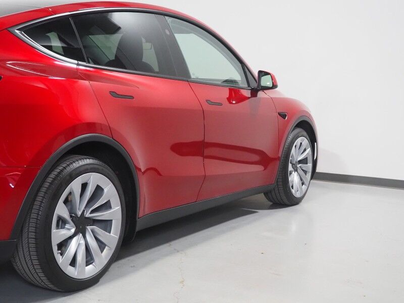 2026 Tesla Model Y Long Range AWD *AUTOPILOT, NAVIGATION, SAFETY ALERTS, ADAPTIVE CRUISE, AUTOMATIC PARKING, SURROUND CAMERAS, PANORAMA GLASS ROOF, CLIMATE SEATS, HEATED STEERING, 20 INCH HELIX WHEELS, WIRELESS CHARGING Round Rock TX