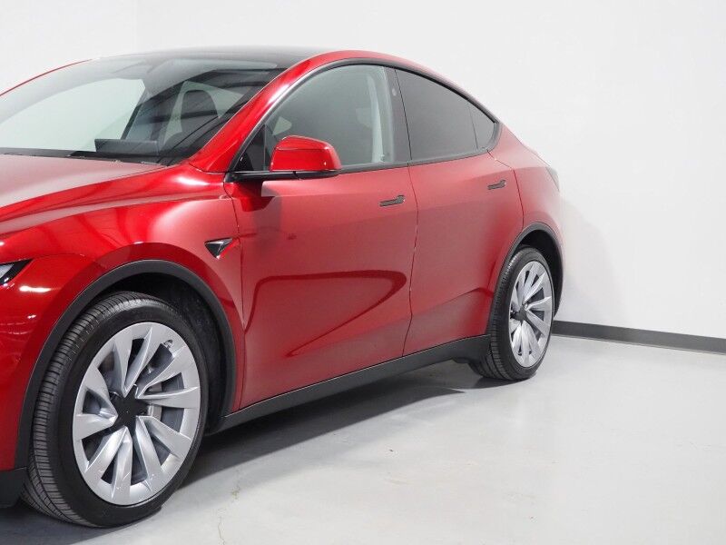 2026 Tesla Model Y Long Range AWD *AUTOPILOT, NAVIGATION, SAFETY ALERTS, ADAPTIVE CRUISE, AUTOMATIC PARKING, SURROUND CAMERAS, PANORAMA GLASS ROOF, CLIMATE SEATS, HEATED STEERING, 20 INCH HELIX WHEELS, WIRELESS CHARGING Round Rock TX