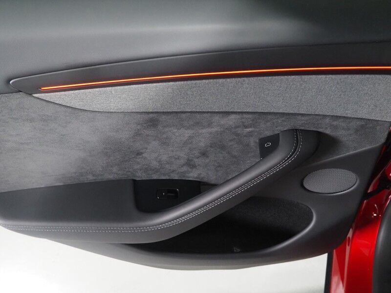 2026 Tesla Model Y Long Range AWD *AUTOPILOT, NAVIGATION, SAFETY ALERTS, ADAPTIVE CRUISE, AUTOMATIC PARKING, SURROUND CAMERAS, PANORAMA GLASS ROOF, CLIMATE SEATS, HEATED STEERING, 20 INCH HELIX WHEELS, WIRELESS CHARGING Round Rock TX