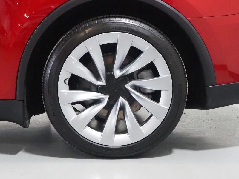 2026 Tesla Model Y Long Range AWD *AUTOPILOT, NAVIGATION, SAFETY ALERTS, ADAPTIVE CRUISE, AUTOMATIC PARKING, SURROUND CAMERAS, PANORAMA GLASS ROOF, CLIMATE SEATS, HEATED STEERING, 20 INCH HELIX WHEELS, WIRELESS CHARGING Round Rock TX