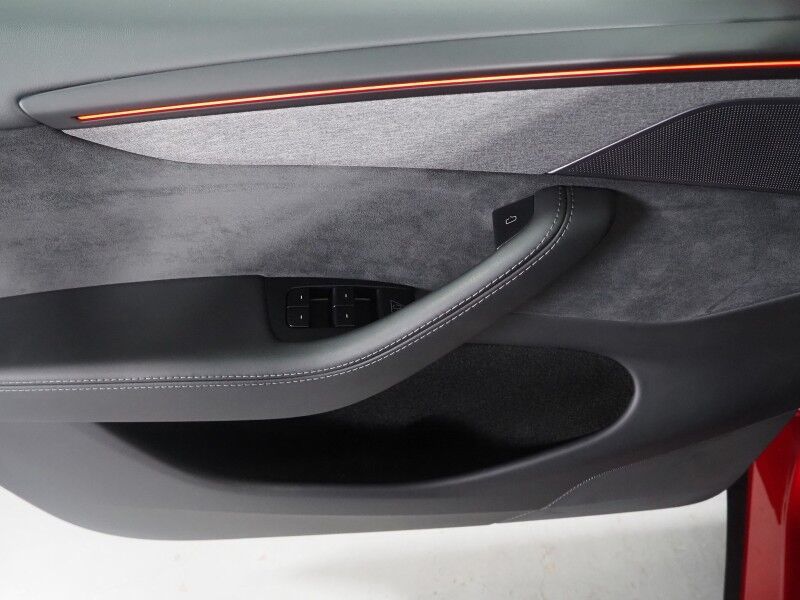 2026 Tesla Model Y Long Range AWD *AUTOPILOT, NAVIGATION, SAFETY ALERTS, ADAPTIVE CRUISE, AUTOMATIC PARKING, SURROUND CAMERAS, PANORAMA GLASS ROOF, CLIMATE SEATS, HEATED STEERING, 20 INCH HELIX WHEELS, WIRELESS CHARGING Round Rock TX