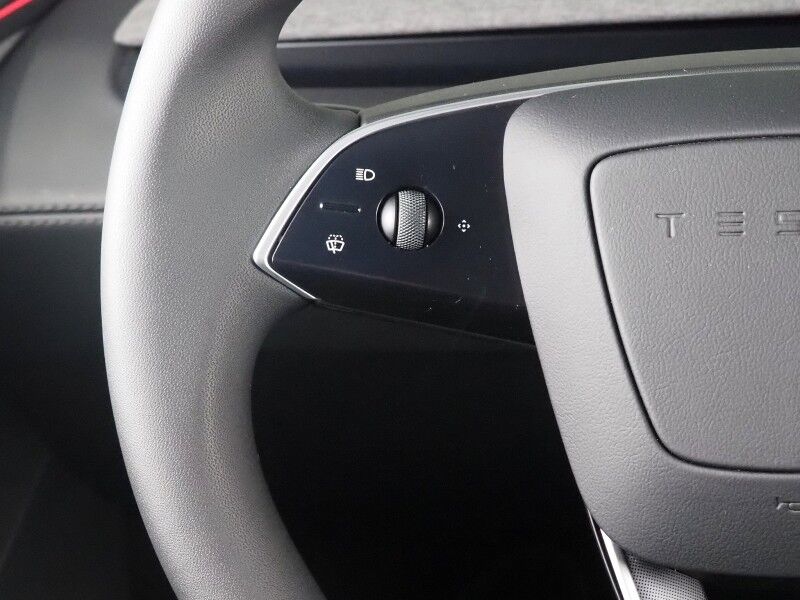 2026 Tesla Model Y Long Range AWD *AUTOPILOT, NAVIGATION, SAFETY ALERTS, ADAPTIVE CRUISE, AUTOMATIC PARKING, SURROUND CAMERAS, PANORAMA GLASS ROOF, CLIMATE SEATS, HEATED STEERING, WIRELESS CHARGING Round Rock TX