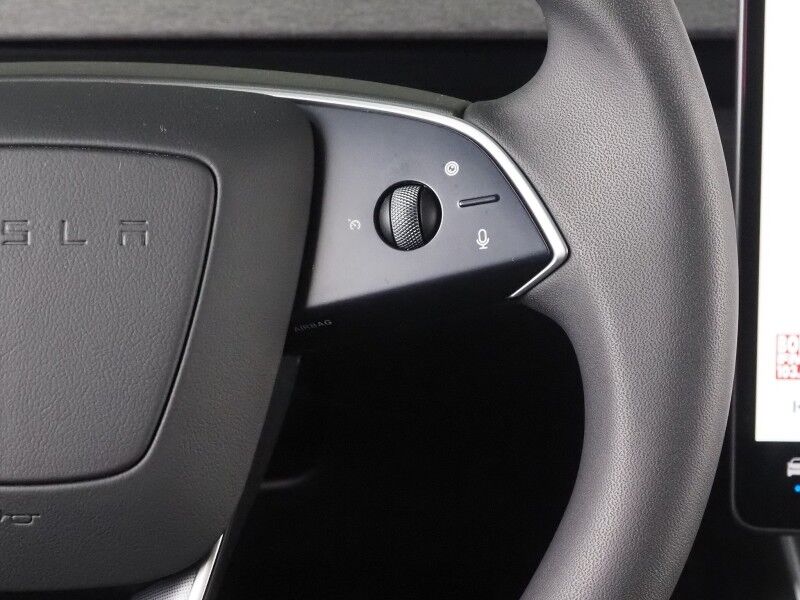 2026 Tesla Model Y Long Range AWD *AUTOPILOT, NAVIGATION, SAFETY ALERTS, ADAPTIVE CRUISE, AUTOMATIC PARKING, SURROUND CAMERAS, PANORAMA GLASS ROOF, CLIMATE SEATS, HEATED STEERING, WIRELESS CHARGING Round Rock TX