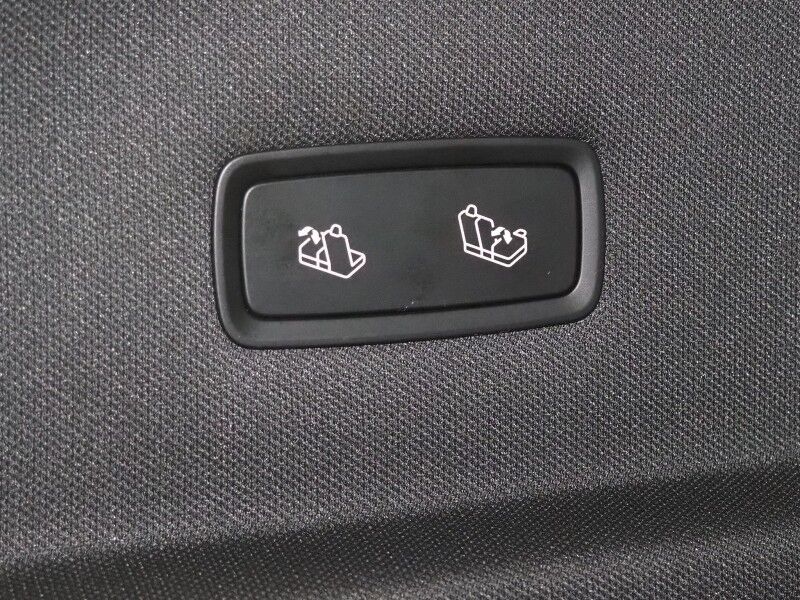 2026 Tesla Model Y Long Range AWD *AUTOPILOT, NAVIGATION, SAFETY ALERTS, ADAPTIVE CRUISE, AUTOMATIC PARKING, SURROUND CAMERAS, PANORAMA GLASS ROOF, CLIMATE SEATS, HEATED STEERING, WIRELESS CHARGING Round Rock TX