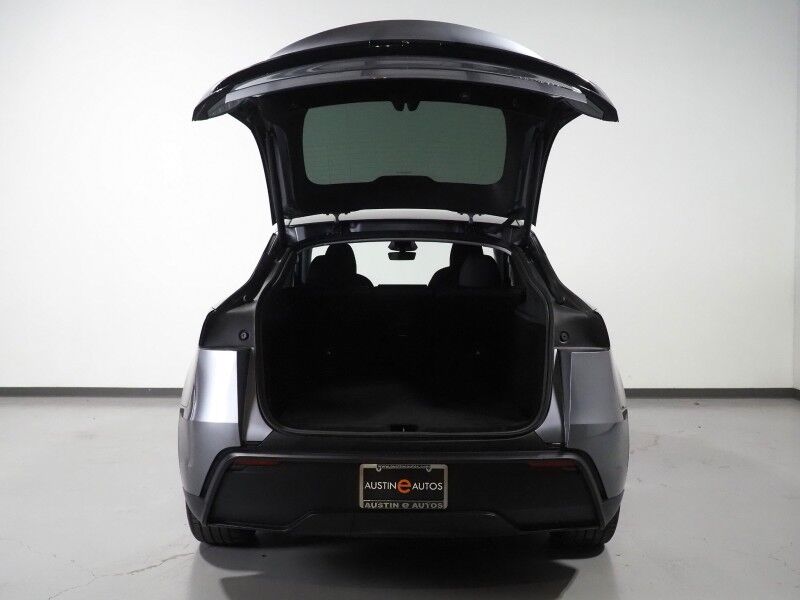 2026 Tesla Model Y Long Range AWD *AUTOPILOT, NAVIGATION, SAFETY ALERTS, ADAPTIVE CRUISE, AUTOMATIC PARKING, SURROUND CAMERAS, PANORAMA GLASS ROOF, CLIMATE SEATS, HEATED STEERING, WIRELESS CHARGING Round Rock TX