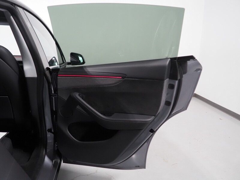 2026 Tesla Model Y Long Range AWD *AUTOPILOT, NAVIGATION, SAFETY ALERTS, ADAPTIVE CRUISE, AUTOMATIC PARKING, SURROUND CAMERAS, PANORAMA GLASS ROOF, CLIMATE SEATS, HEATED STEERING, WIRELESS CHARGING Round Rock TX