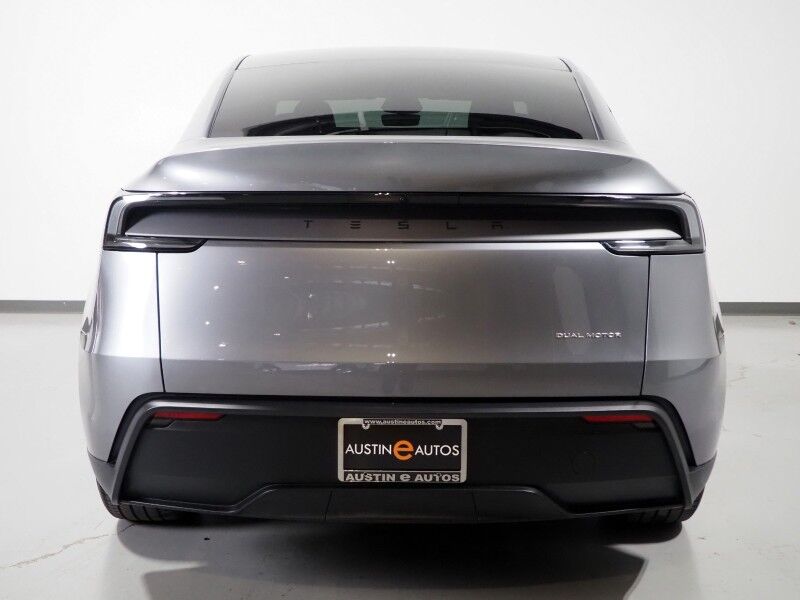 2026 Tesla Model Y Long Range AWD *AUTOPILOT, NAVIGATION, SAFETY ALERTS, ADAPTIVE CRUISE, AUTOMATIC PARKING, SURROUND CAMERAS, PANORAMA GLASS ROOF, CLIMATE SEATS, HEATED STEERING, WIRELESS CHARGING Round Rock TX