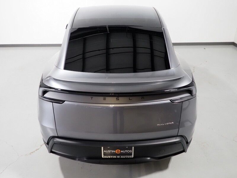 2026 Tesla Model Y Long Range AWD *AUTOPILOT, NAVIGATION, SAFETY ALERTS, ADAPTIVE CRUISE, AUTOMATIC PARKING, SURROUND CAMERAS, PANORAMA GLASS ROOF, CLIMATE SEATS, HEATED STEERING, WIRELESS CHARGING Round Rock TX