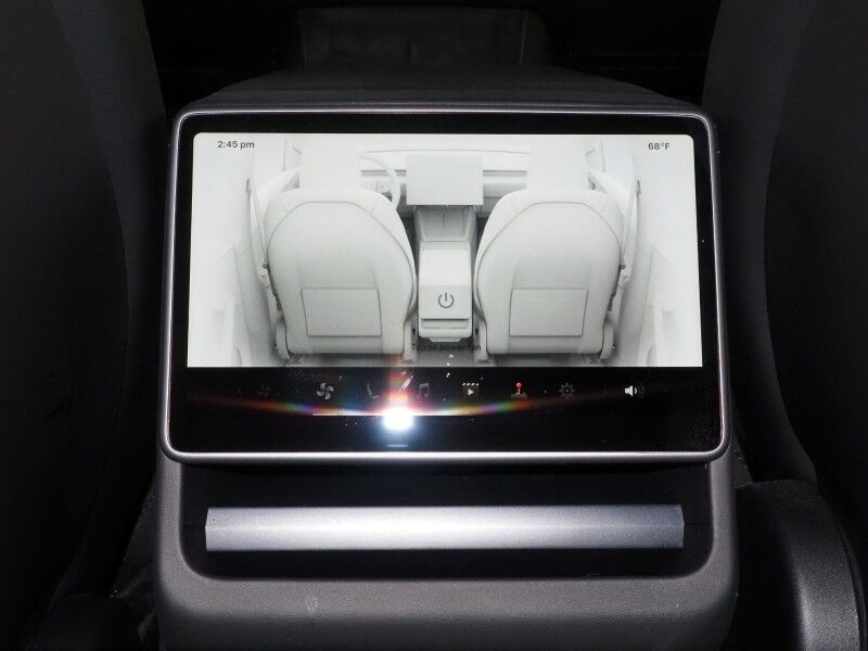 2026 Tesla Model Y Long Range AWD *AUTOPILOT, NAVIGATION, SAFETY ALERTS, ADAPTIVE CRUISE, AUTOMATIC PARKING, SURROUND CAMERAS, PANORAMA GLASS ROOF, CLIMATE SEATS, HEATED STEERING, WIRELESS CHARGING Round Rock TX