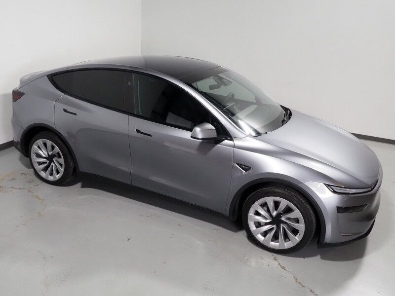 2026 Tesla Model Y Long Range AWD *AUTOPILOT, NAVIGATION, SAFETY ALERTS, ADAPTIVE CRUISE, AUTOMATIC PARKING, SURROUND CAMERAS, PANORAMA GLASS ROOF, CLIMATE SEATS, HEATED STEERING, WIRELESS CHARGING Round Rock TX
