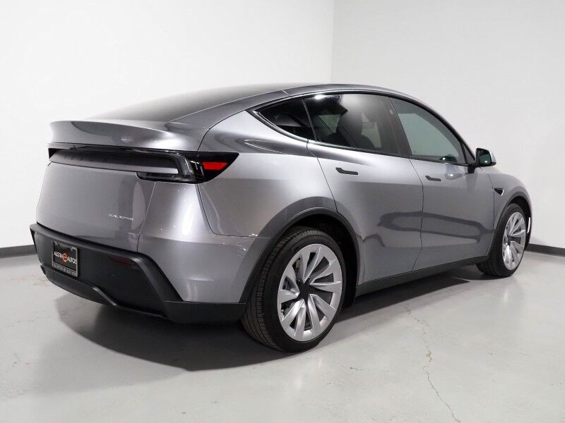 2026 Tesla Model Y Long Range AWD *AUTOPILOT, NAVIGATION, SAFETY ALERTS, ADAPTIVE CRUISE, AUTOMATIC PARKING, SURROUND CAMERAS, PANORAMA GLASS ROOF, CLIMATE SEATS, HEATED STEERING, WIRELESS CHARGING Round Rock TX