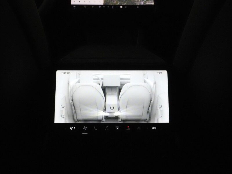 2026 Tesla Model Y Long Range AWD *AUTOPILOT, NAVIGATION, SAFETY ALERTS, ADAPTIVE CRUISE, AUTOMATIC PARKING, SURROUND CAMERAS, PANORAMA GLASS ROOF, CLIMATE SEATS, HEATED STEERING, WIRELESS CHARGING Round Rock TX