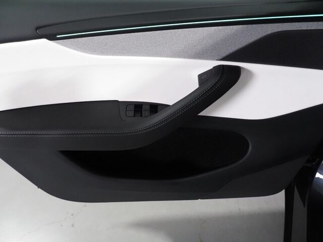 2026 Tesla Model Y Long Range AWD ***JUNIPER*** *AUTOPILOT, NAVIGATION, SAFETY ALERTS, ADAPTIVE CRUISE, AUTOMATIC PARKING, SURROUND CAMERAS, PANORAMA GLASS ROOF, CLIMATE SEATS, HEATED STEERING, WIRELESS CHARGING Round Rock TX