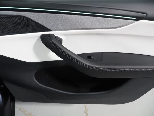 2026 Tesla Model Y Long Range AWD ***JUNIPER*** *AUTOPILOT, NAVIGATION, SAFETY ALERTS, ADAPTIVE CRUISE, AUTOMATIC PARKING, SURROUND CAMERAS, PANORAMA GLASS ROOF, CLIMATE SEATS, HEATED STEERING, WIRELESS CHARGING Round Rock TX