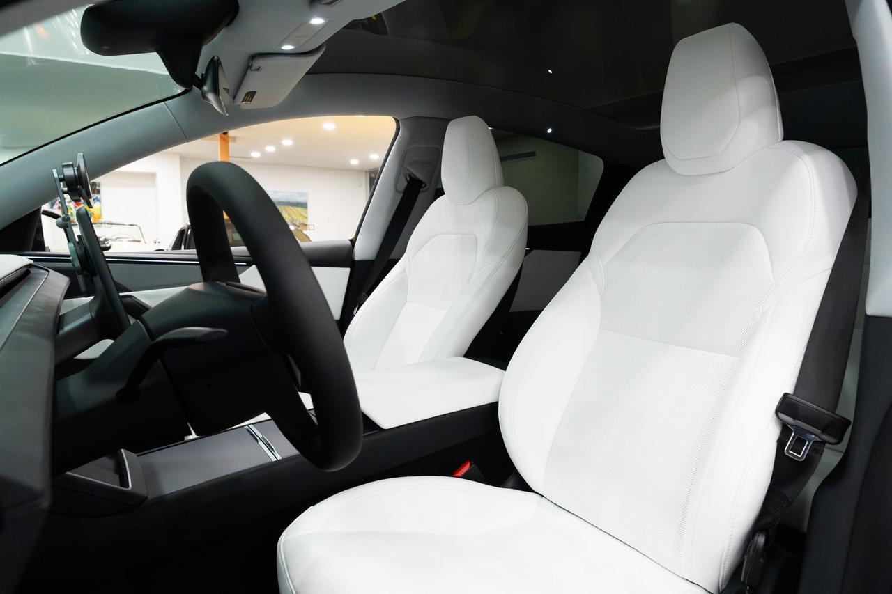 2026 Tesla Model Y Long Range Gladstone OR