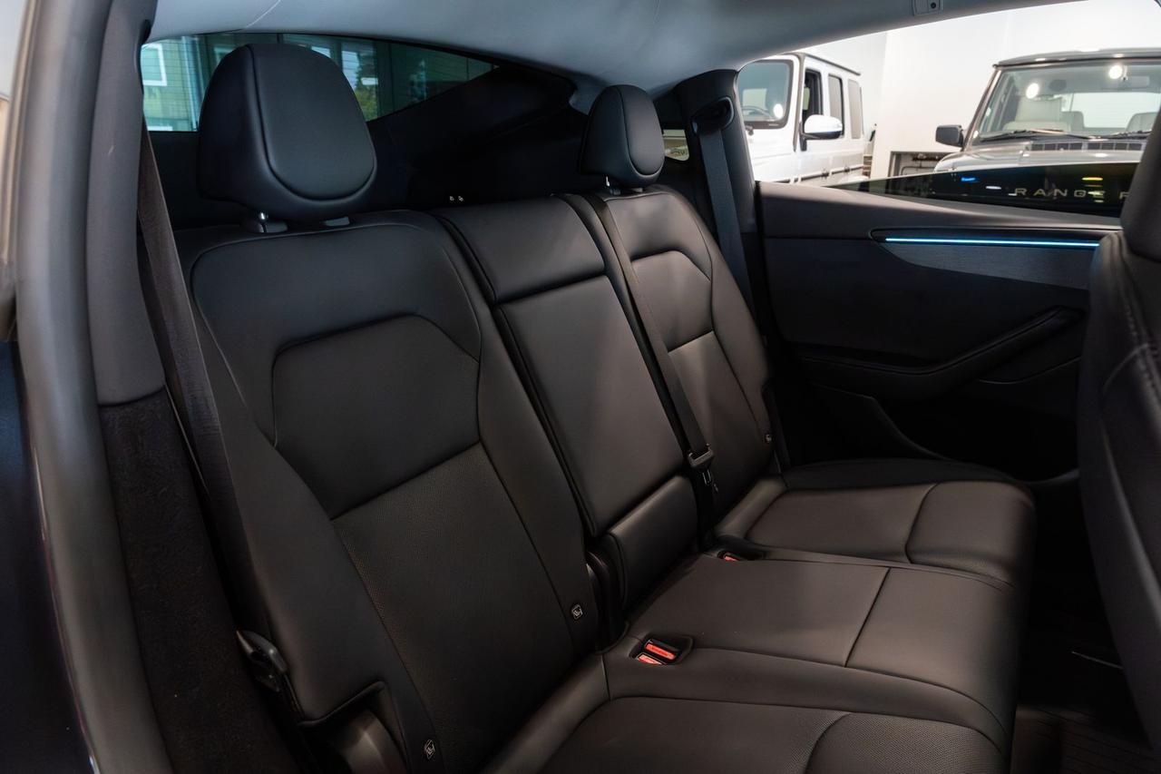2026 Tesla Model Y Long Range Gladstone OR