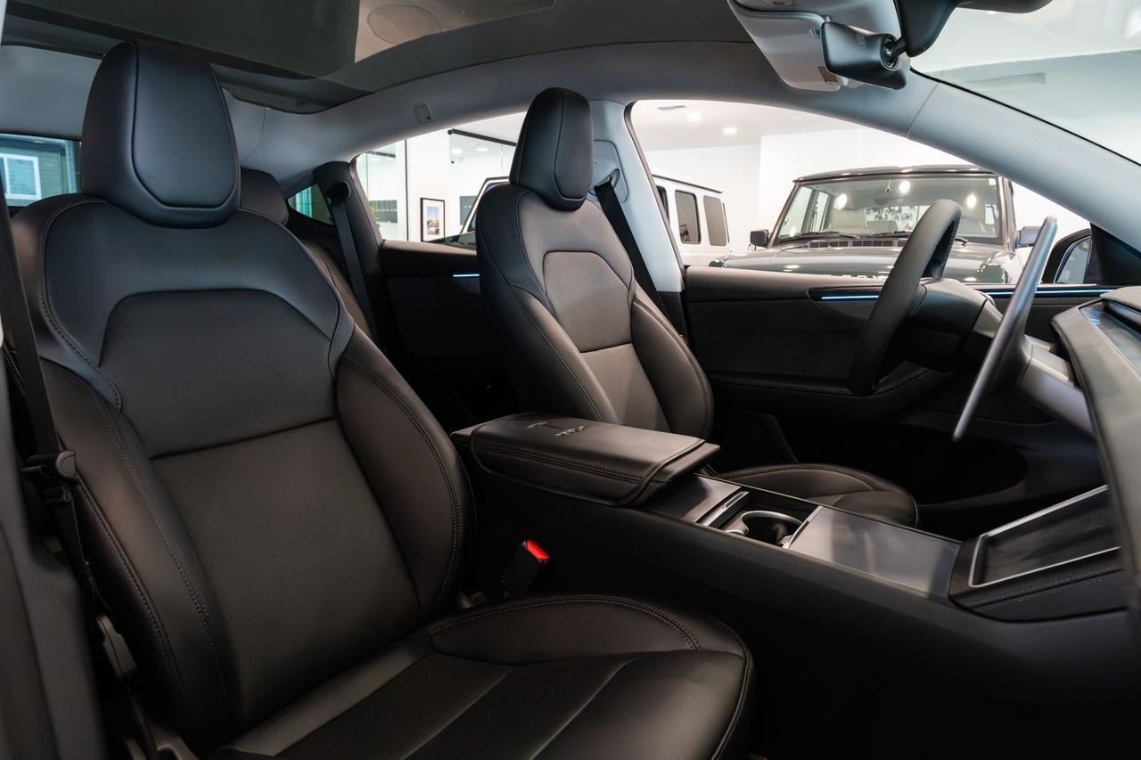 2026 Tesla Model Y Long Range Gladstone OR