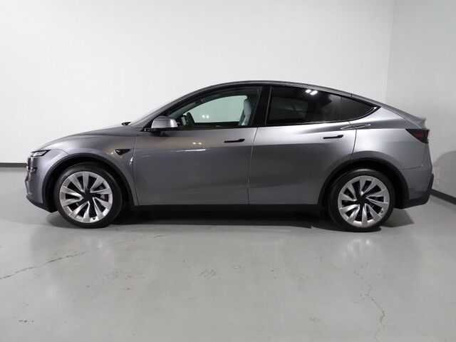 2026 Tesla Model Y Long Range Launch Series AWD *FULL SELF-DRIVING ENABLED, ACCELERATION BOOST, AUTOPILOT, NAVIGATION, SAFETY ALERTS, ADAPTIVE CRUISE, SURROUND CAMERAS, PANO GLASS ROOF, CLIMATE SEATS, HEATED STEERING, WIRELESS CHARGING Round Rock TX