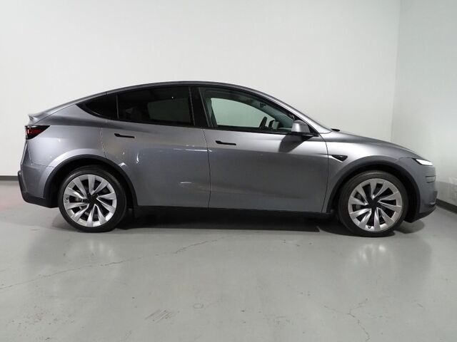 2026 Tesla Model Y Long Range Launch Series AWD *FULL SELF-DRIVING ENABLED, ACCELERATION BOOST, AUTOPILOT, NAVIGATION, SAFETY ALERTS, ADAPTIVE CRUISE, SURROUND CAMERAS, PANO GLASS ROOF, CLIMATE SEATS, HEATED STEERING, WIRELESS CHARGING Round Rock TX
