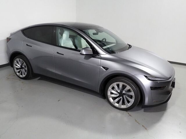 2026 Tesla Model Y Long Range Launch Series AWD *FULL SELF-DRIVING ENABLED, ACCELERATION BOOST, AUTOPILOT, NAVIGATION, SAFETY ALERTS, ADAPTIVE CRUISE, SURROUND CAMERAS, PANO GLASS ROOF, CLIMATE SEATS, HEATED STEERING, WIRELESS CHARGING Round Rock TX
