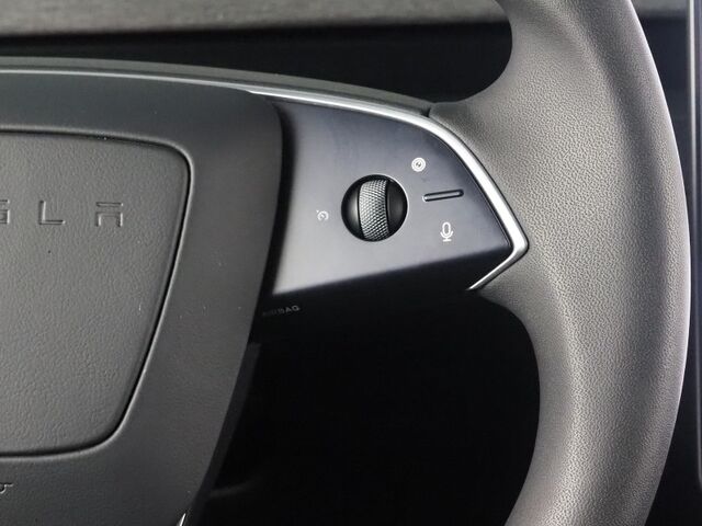 2026 Tesla Model Y Long Range RWD Juniper *AUTOPILOT, NAVIGATION, SAFETY ALERTS, ADAPTIVE CRUISE, AUTOMATIC PARKING, SURROUND CAMERAS, PANORAMA GLASS ROOF, CLIMATE SEATS, HEATED STEERING, WIRELESS CHARGING Round Rock TX