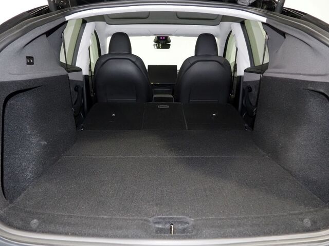 2026 Tesla Model Y Long Range RWD Juniper *AUTOPILOT, NAVIGATION, SAFETY ALERTS, ADAPTIVE CRUISE, AUTOMATIC PARKING, SURROUND CAMERAS, PANORAMA GLASS ROOF, CLIMATE SEATS, HEATED STEERING, WIRELESS CHARGING Round Rock TX