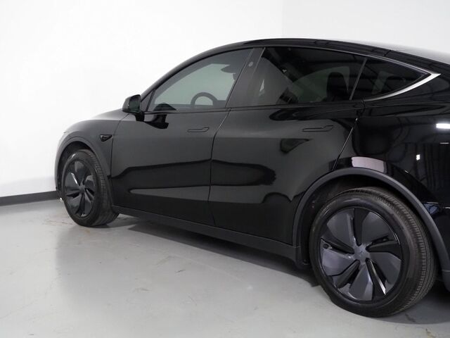 2026 Tesla Model Y Long Range RWD Juniper *AUTOPILOT, NAVIGATION, SAFETY ALERTS, ADAPTIVE CRUISE, AUTOMATIC PARKING, SURROUND CAMERAS, PANORAMA GLASS ROOF, CLIMATE SEATS, HEATED STEERING, WIRELESS CHARGING Round Rock TX