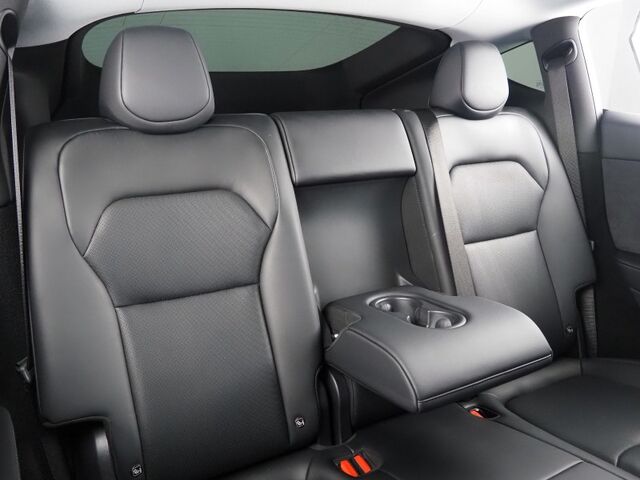 2026 Tesla Model Y Long Range RWD Juniper *AUTOPILOT, NAVIGATION, SAFETY ALERTS, ADAPTIVE CRUISE, AUTOMATIC PARKING, SURROUND CAMERAS, PANORAMA GLASS ROOF, CLIMATE SEATS, HEATED STEERING, WIRELESS CHARGING Round Rock TX