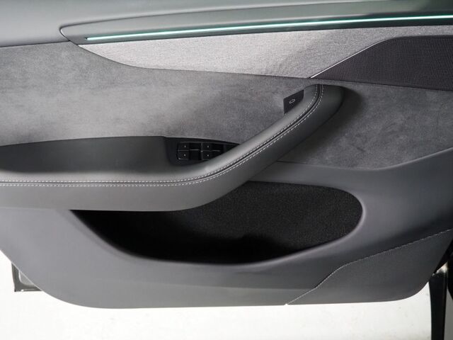 2026 Tesla Model Y Long Range RWD Juniper *AUTOPILOT, NAVIGATION, SAFETY ALERTS, ADAPTIVE CRUISE, AUTOMATIC PARKING, SURROUND CAMERAS, PANORAMA GLASS ROOF, CLIMATE SEATS, HEATED STEERING, WIRELESS CHARGING Round Rock TX