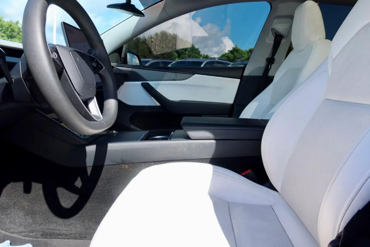 2026 Tesla Model Y Long Range Sport Utility 4D Maitland FL