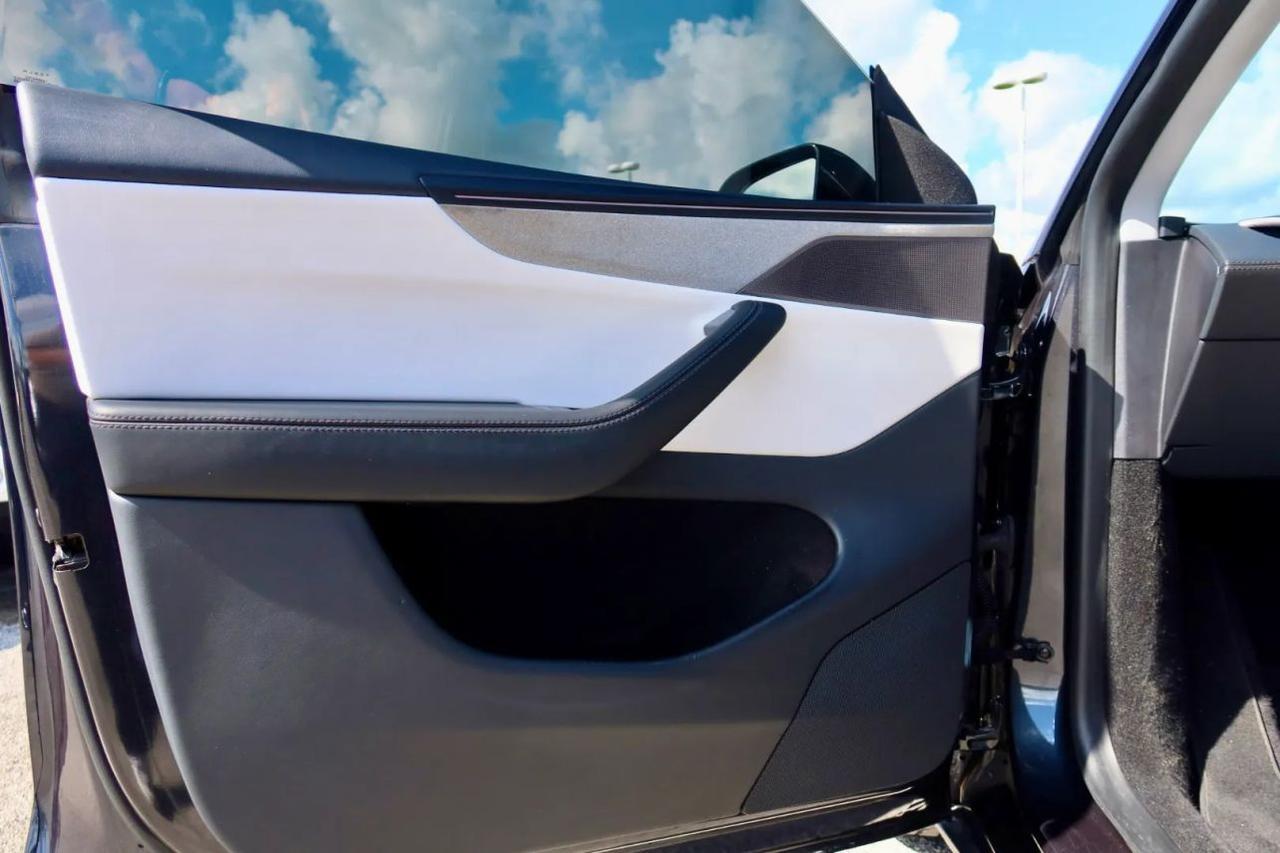 2026 Tesla Model Y Long Range Sport Utility 4D Maitland FL