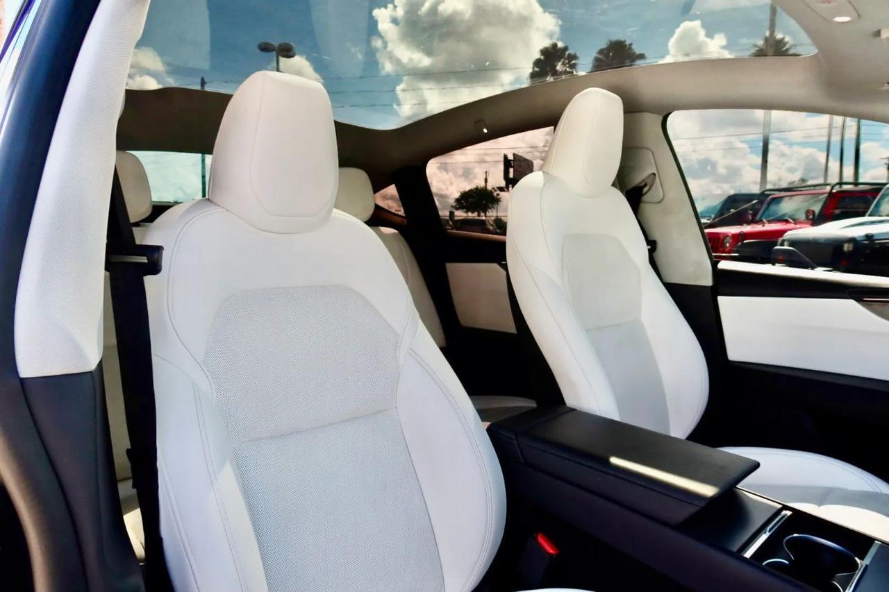 2026 Tesla Model Y Long Range Sport Utility 4D Maitland FL