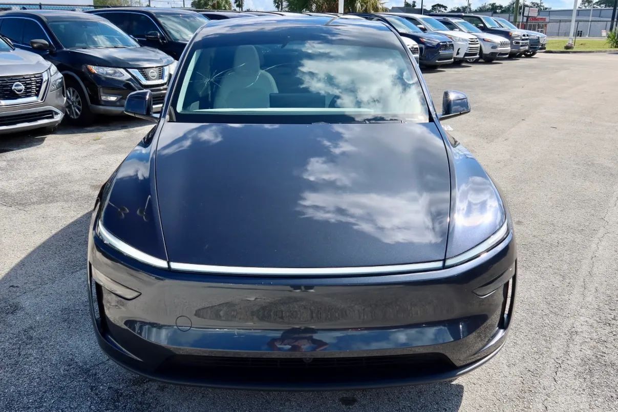 2026 Tesla Model Y Long Range Sport Utility 4D Maitland FL