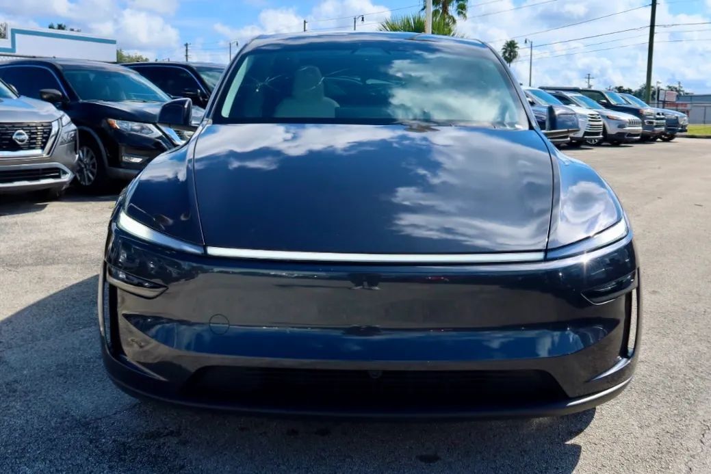 2026 Tesla Model Y Long Range Sport Utility 4D Maitland FL