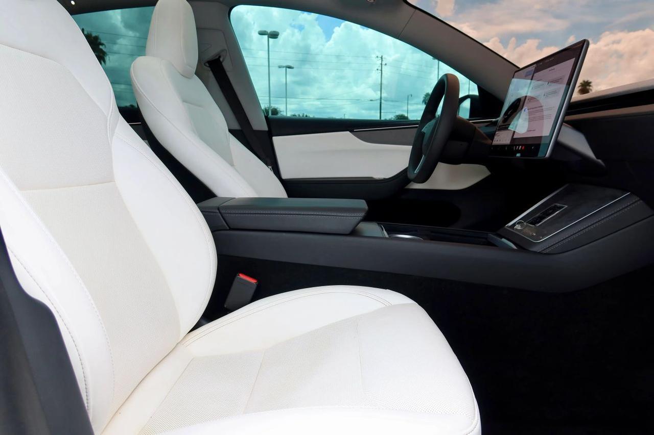 2026 Tesla Model Y Long Range Sport Utility 4D Maitland FL
