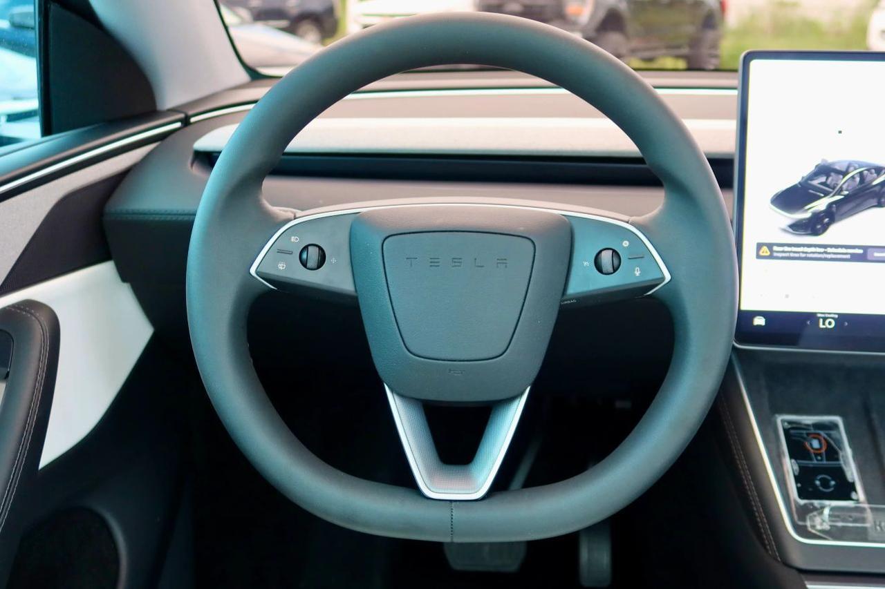 2026 Tesla Model Y Long Range Sport Utility 4D Maitland FL