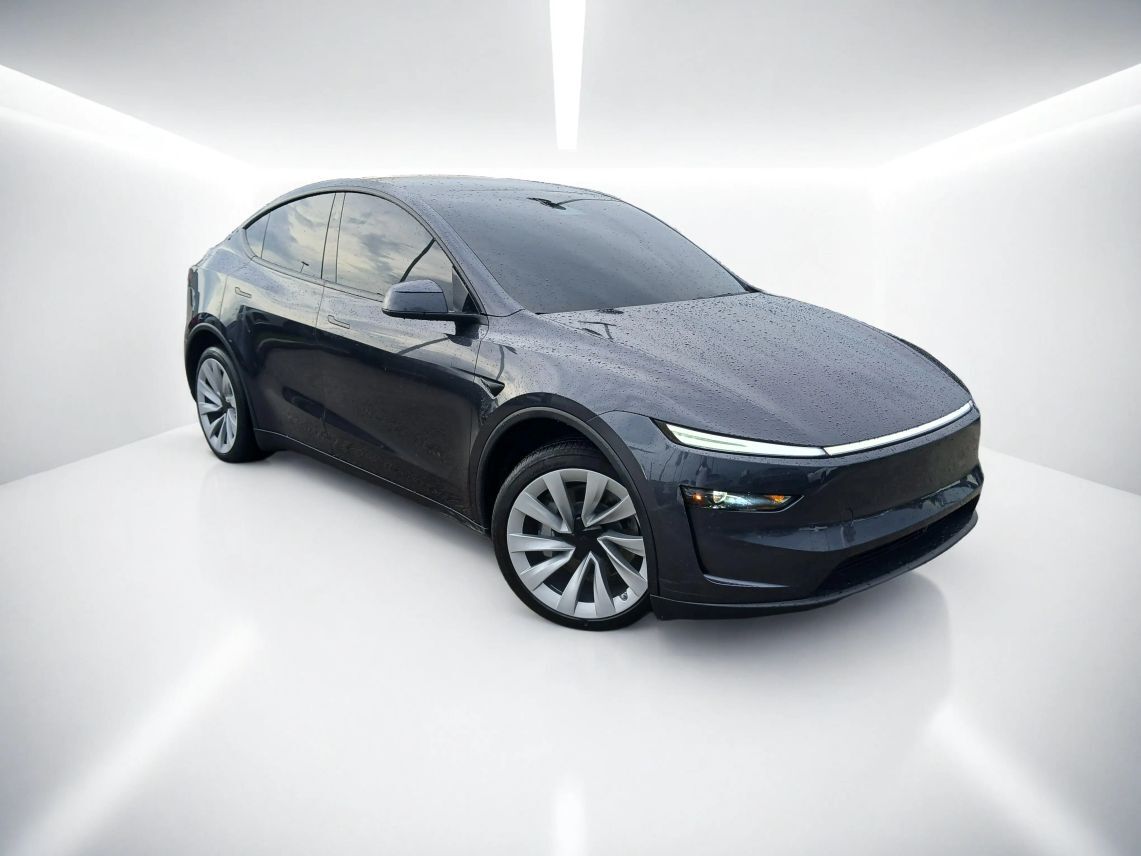 2026 Tesla Model Y Long Range Sport Utility 4D
