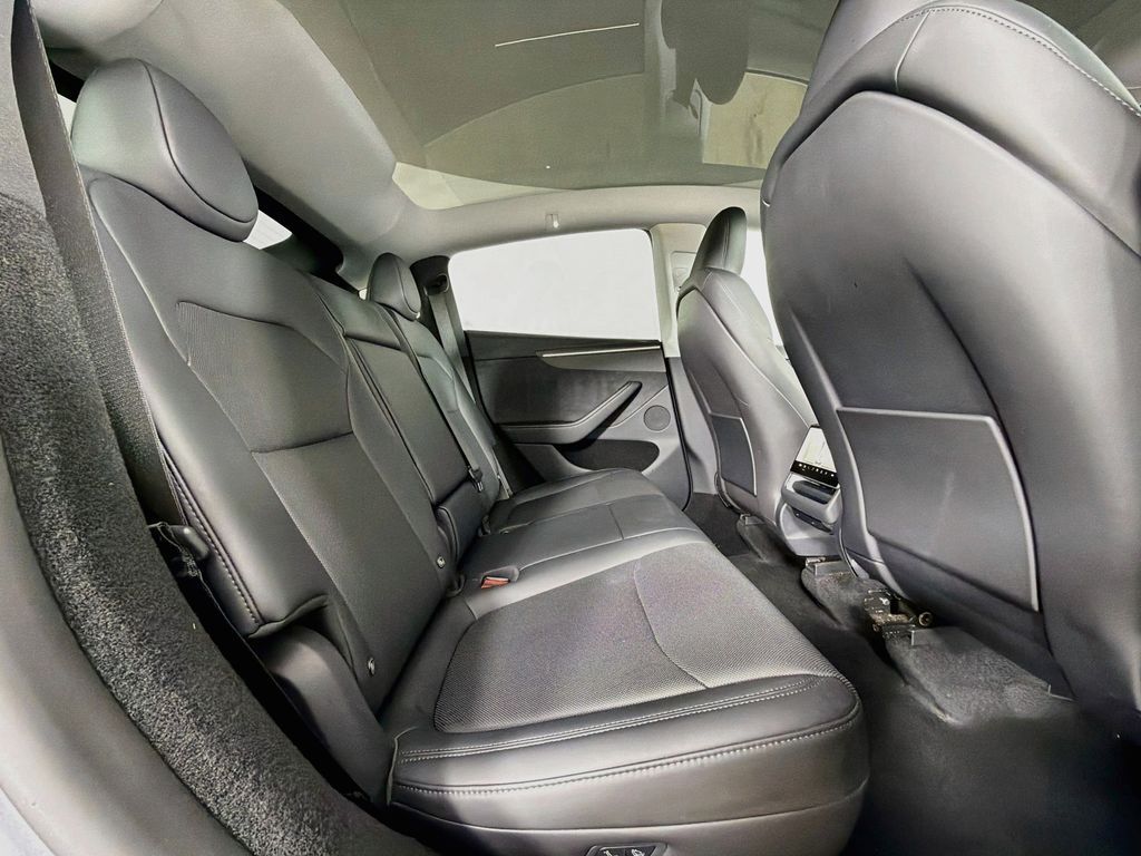 2026 Tesla Model Y Long Range Willowbrook IL