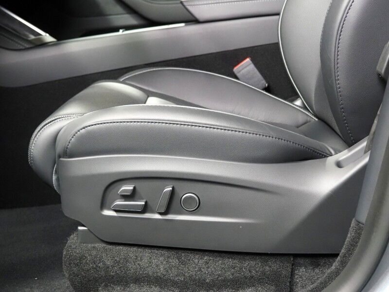 2026 Tesla Model Y Performance AWD *AUTOPILOT, NAVIGATION, SAFETY ALERTS, ADAPTIVE CRUISE, AUTOMATIC PARKING, SURROUND CAMERAS, PANORAMA GLASS ROOF, CLIMATE SEATS, HEATED STEERING, 21 INCH ARACHNID WHEELS, WIRELESS CHARGING Round Rock TX